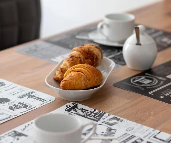 Lejlighed Center Ochota By Renters *